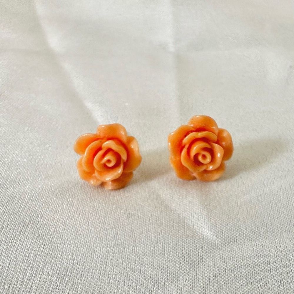 Small orange flower post earrings